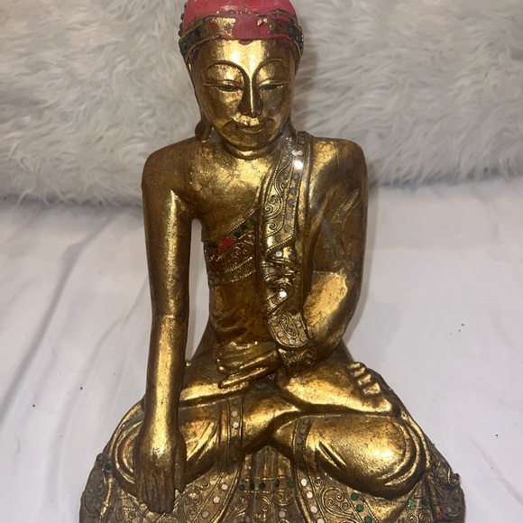 Gold Buddha Statue with Red Accents - Picture 12 of 13